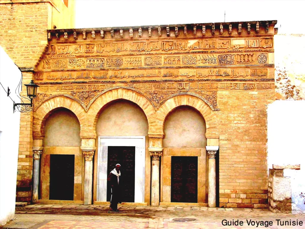 Die Barber-Sidi-Sahbi-Moschee in Kairouan