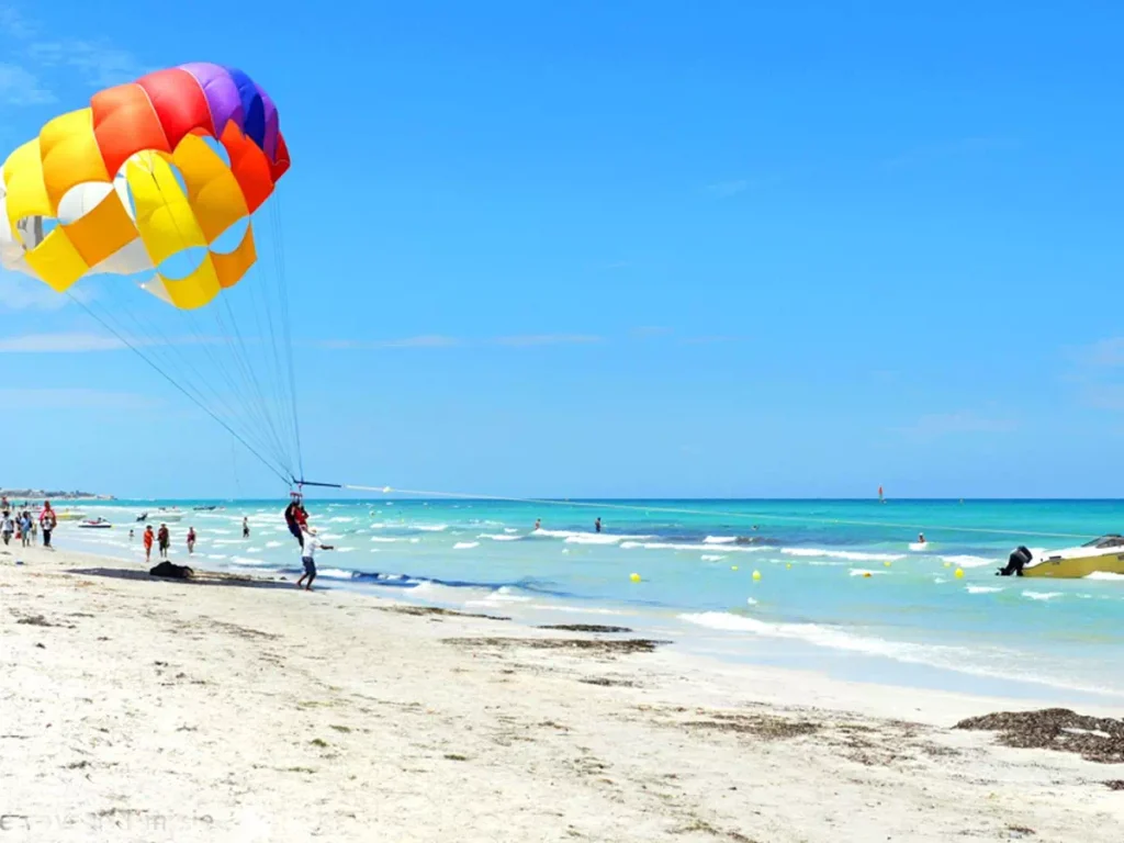 Towed parasailing in Djerba