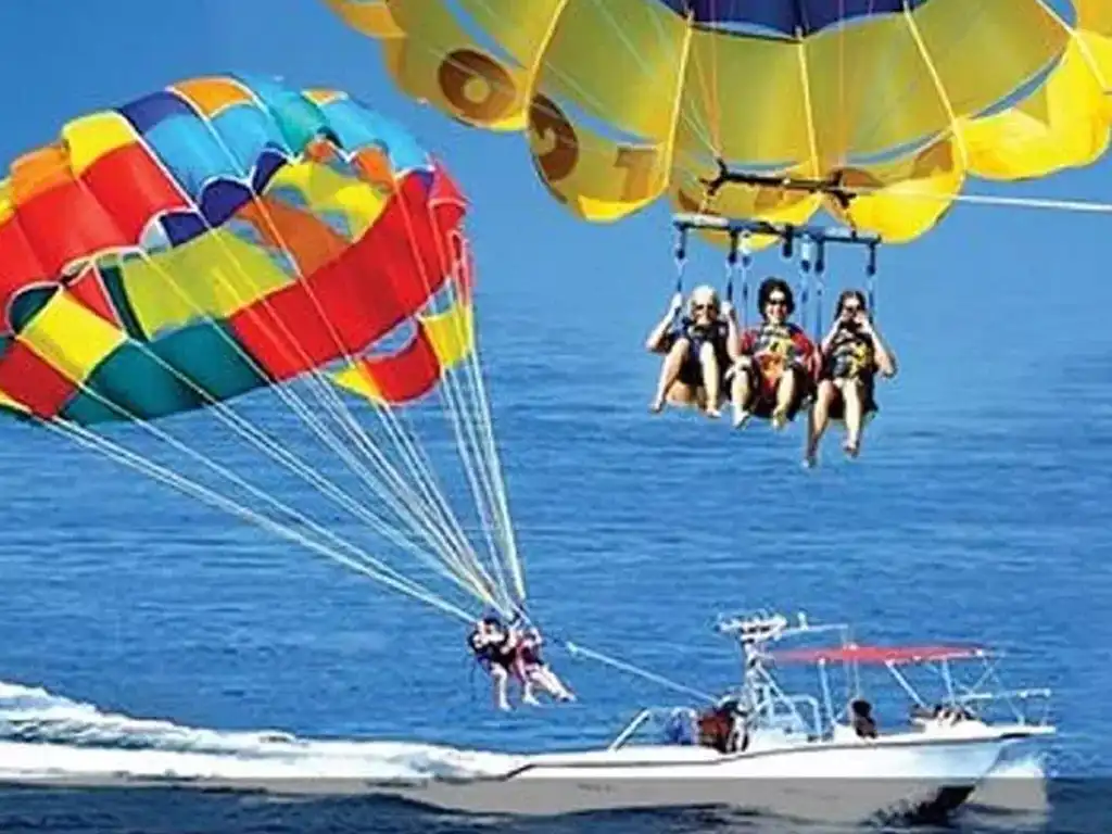 Parasailing in Djerba