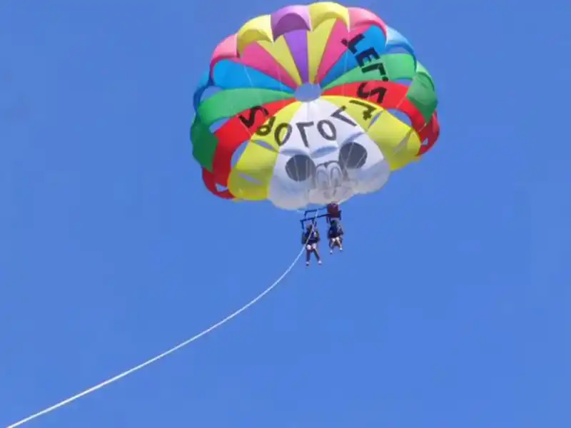 Parasailing in Djerba